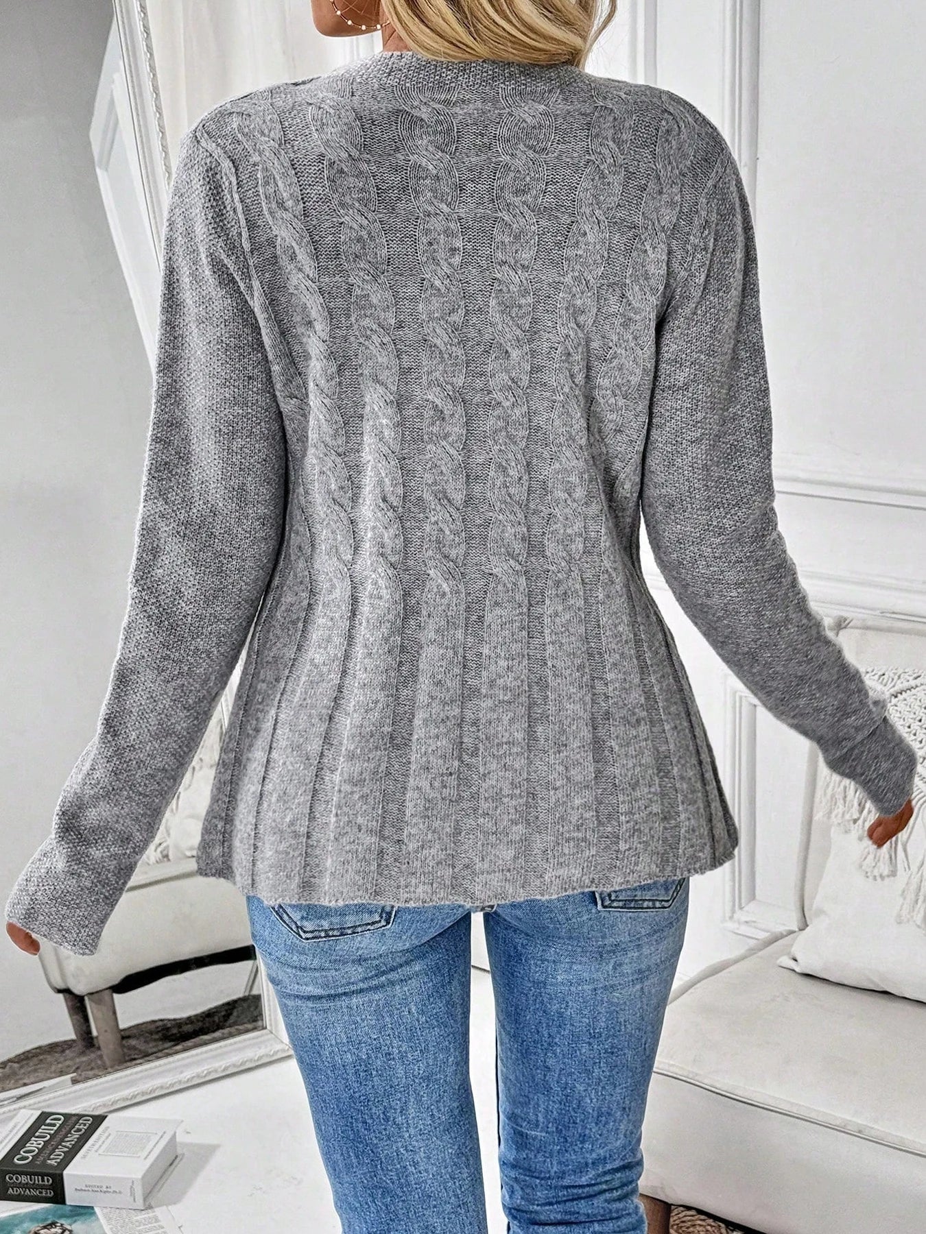 Women's Simple Solid Color Long-Sleeved Cardigan Knitted Sweater for Autumn and Winter