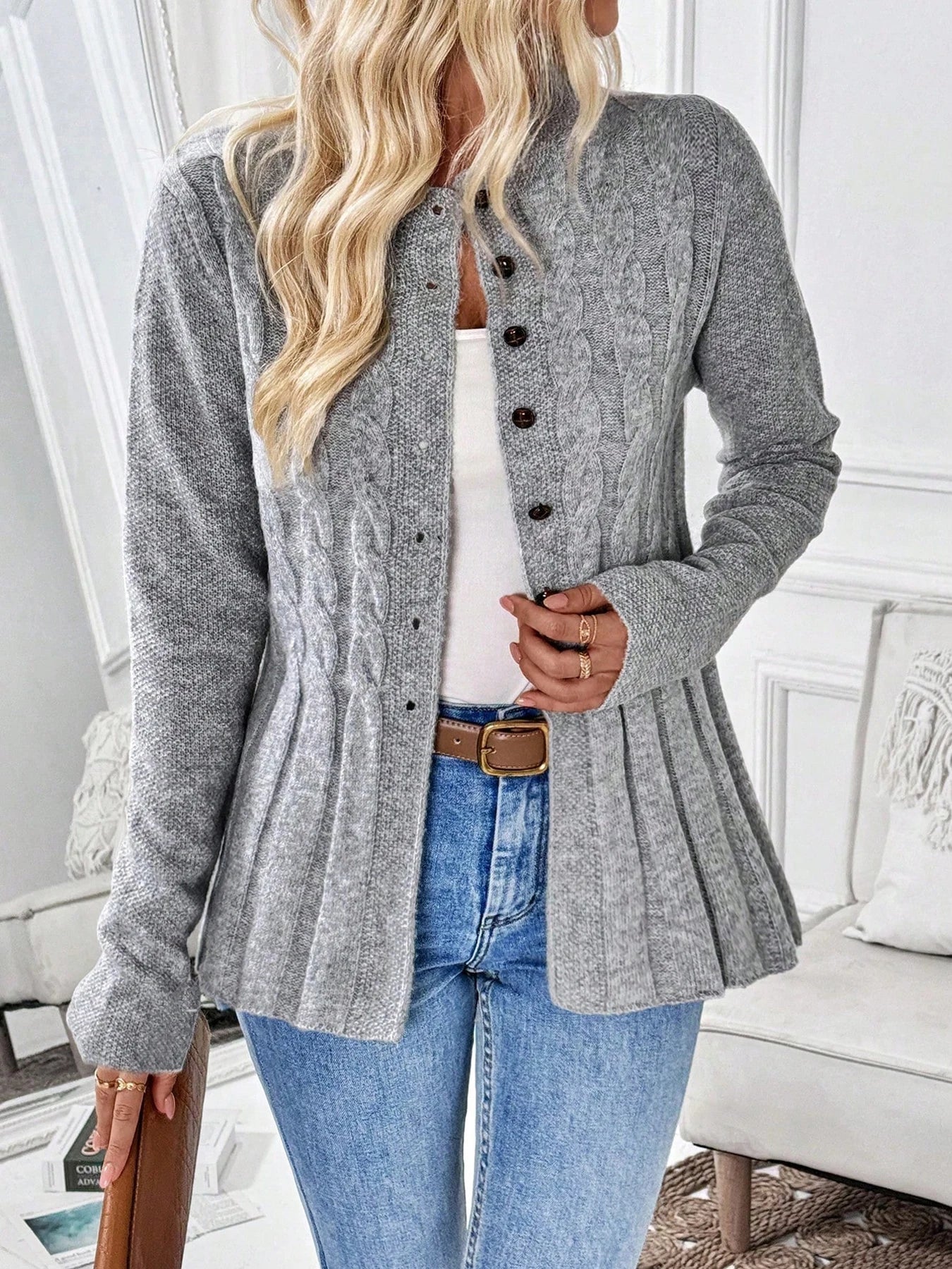 Women's Simple Solid Color Long-Sleeved Cardigan Knitted Sweater for Autumn and Winter